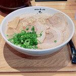 Tonkotsu Shouyu Ramen Nakashou - ラーメン（特盛）2玉 税込900円