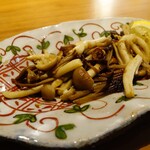 OSAKAきっちん - 木の子のバター醤油焼き