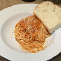 イル カルディナーレ 銀座コリドー店 - トマトチーズのパスタ