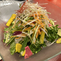 焼肉トラジ 大阪ヒルトンプラザ ウエスト店 - トラジサラダ