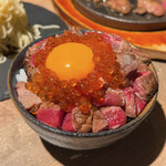 肉笑門 - 肉いくらメシ 1298円