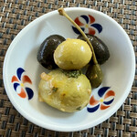 ティオ・ダンジョウ - オリーブの盛り合わせ