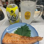 岩崎酒店 - ハイリキレモンと銀鮭ハラス