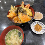 Hayami - えび天丼 ¥1050
