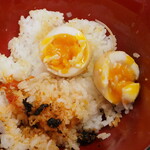 ラーメン 三亀 - ご飯に幻の味玉