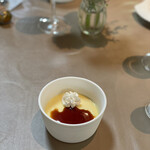 柿の樹 - デザートは3種から大人のプリン。甘さ控えめ。