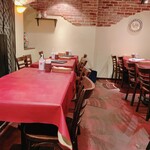 タパス＆タパス - 店内風景