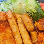 お好み焼 甚 - 肉厚なロースは柔らかくて美味しい