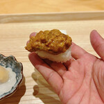 奴寿司 - くろウニ