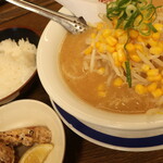 風風ラーメン - 味噌ラーメン＋唐揚げセット