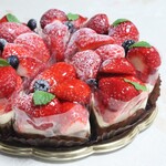 ドゥームーラン - いちごのタルト１ホール