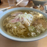 おぐら屋 - 輝いてるね〜！佐野ラーメンとはこう言うもの。変に「限定」とかやってるお店も多いが、ラーメン一本でも充分に商いが出来るレベルのお店は数少ない。