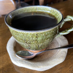 天気輪の柱 - 別日に入店した際に提供されたモスグリーンの珈琲器を掲載。この日、同色のカップで味わったブラジルコーヒーの味を忘れないために。