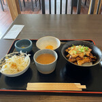 肉料理 陶利 - ジェンガ盛り豚丼セット