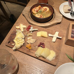 ワインの酒場。ディプント 新宿東口店 - 