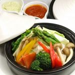 タジン蒸しの温野菜サラダ