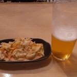 Tachikawa Sakaba Uomaru - 生ビール550円、お通し400円