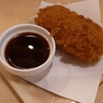 立川酒場 魚丸 - カニクリームコロッケ350円