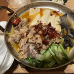 南国亭  - 牛肉の火鍋