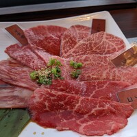 焼肉ぽんが 江ノ島 - 希少部位赤身5種盛り
