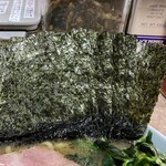横濱ラーメン あさが家 - 海苔増しは5枚150円。