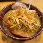 麺場 田所商店 - 北海道味噌の肉ネギらーめんに炙りチャーシュー１枚トッピング