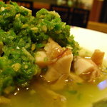 蒸し鶏の青唐辛子添え アップ