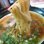 金久右衛門 - 絶品の太麺