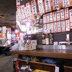 地魚屋台とっつぁん - メニューは天ぷらと魚介類がメイン