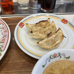 餃子の王将 - セットの餃子はニンニクゼロ生姜餃子にしました。