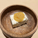 焼き鳥・日本酒ダイニング SAKi - 付き出し 牛乳豆腐