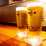 Garo - ジョッキをキンキンに凍らせた生ビールはプレミアムモルツ。