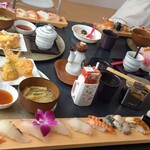 にぎり塚本鮮魚店 - 