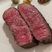 銀座ブルーリリー ステーキ＆チャイニーズレストラン - 肉アップ