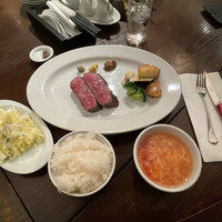 銀座ブルーリリー ステーキ＆チャイニーズレストラン - 黒毛和牛ステーキセット