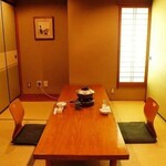 Asakusa Sakanaryouri Enshuuya - 落ち着いた雰囲気の和室です。