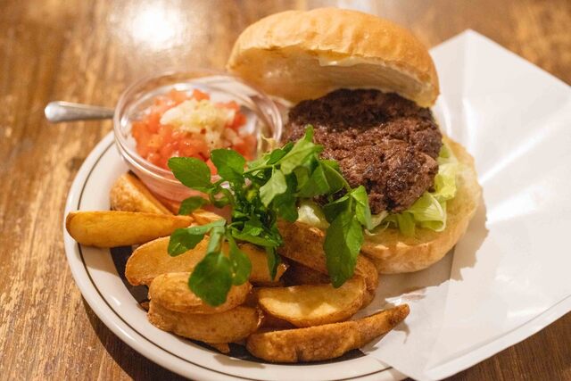 CENTER4 HAMBURGERS （センターフォー ハンバーガーズ） - 高山