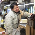 浅草 魚料理 遠州屋 - 二代目（若主人） 安喰 伸明