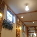 コメダ珈琲店 - 穏やかな空間、最高