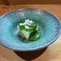 ほむら - 玉蜀黍豆腐に蓴菜､モロヘイヤのすり流しに松の実。