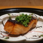日本料理 幸庵 - 海鱒焼き 花山椒添えアップ