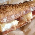 Comme’N TOKYO - 生ハム、チーズも悶絶　最強ですね