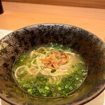 Kioichou Tonkatsu Youshoku Hitomi - 〆の麺　魚介のお出汁がしっかりと効いてました　出汁にそんな高いお魚使っていいの?って一瞬脳裏をよぎった