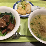 群愛飯店 - 月曜日は牛腩飯
