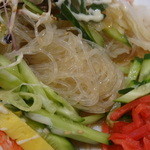 ビストロ茶葉蘭 - 春雨を使った冷やし中華