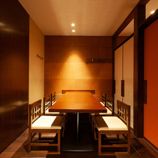 Private rooms of various sizes that can be used according to the number of people