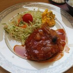 ごはんのお店 えい美 - 煮込みハンバーグ