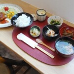 ごはんのお店 えい美 - 煮込みハンバーグ定食