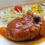 ごはんのお店 えい美 - 煮込みハンバーグ