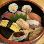 Douraku Sushi - 